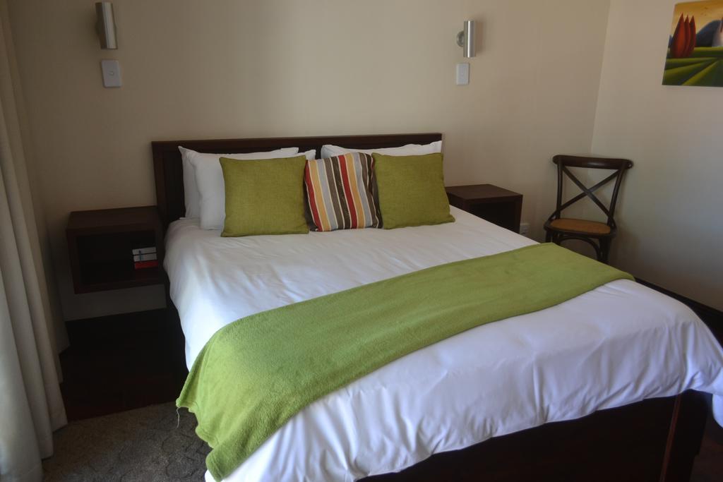 Be At Home Guesthouse Klerksdorp Exterior foto