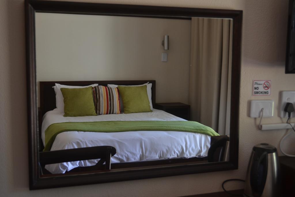 Be At Home Guesthouse Klerksdorp Exterior foto